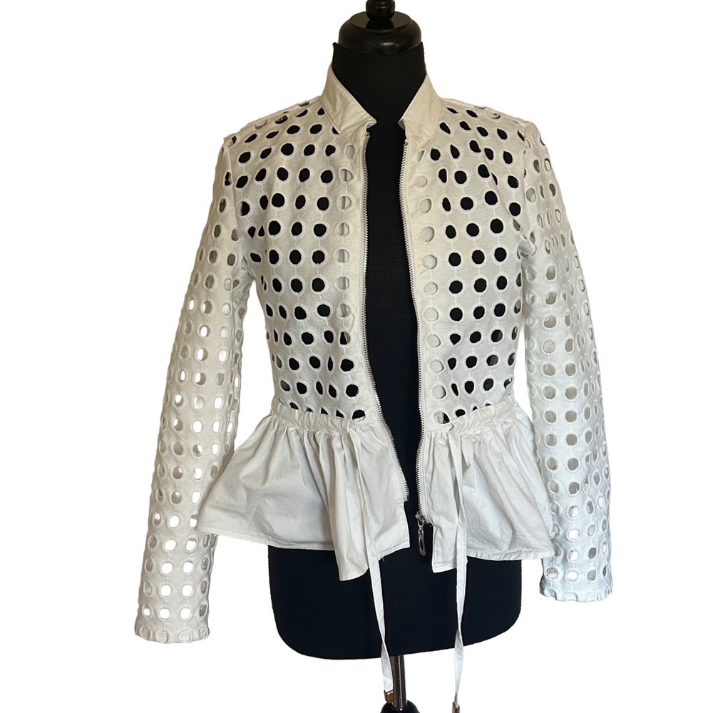 Garcia Punched Hole White Eyelet Peplum Jacket. Size S - Picture 4 of 11